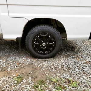 Sambar Rims With 12 Inch  Toyo Open Country Tires Profile View